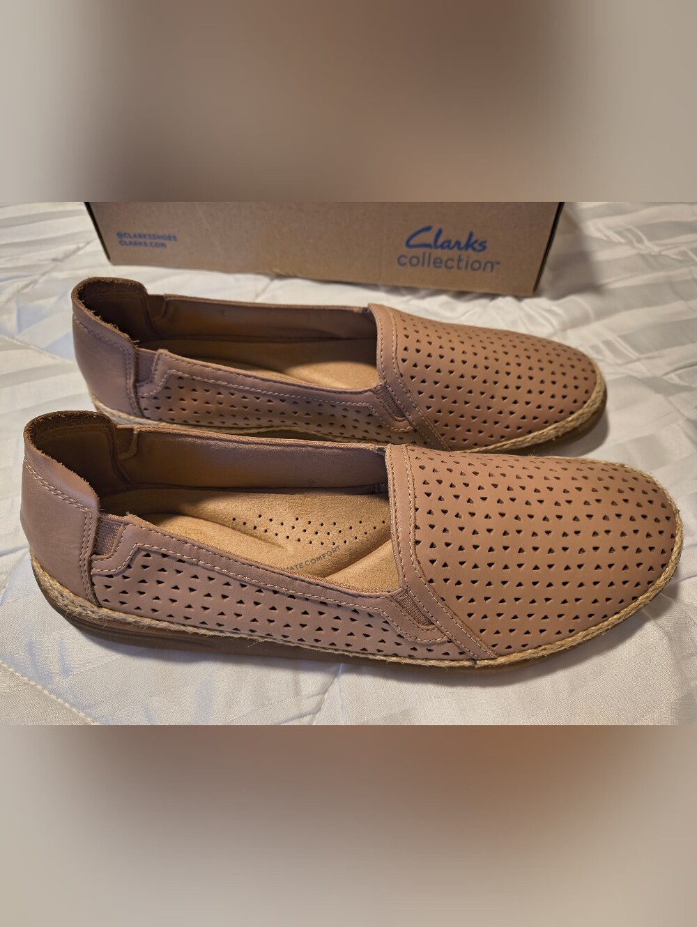 NIB Clarks Elaina Ruby Leather Loafer, Warm Beige, 8.5N